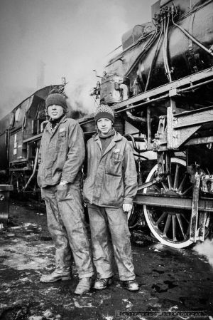 Zaklady Naprawcze Taboru Kolejowego w Olesnicy. Luty 1980r. Foto Ireneusz Kazmierczak.