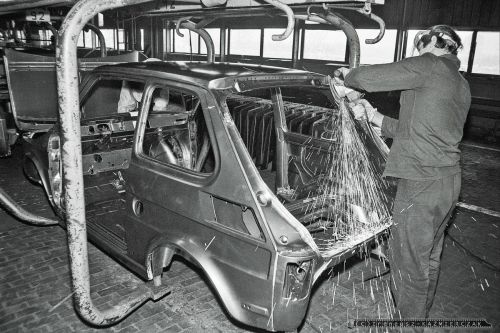 Fabryka Samochodow Malolitrazowych_Z-d_nr-2_Tychy_23-09-1988_fot_Ireneusz KAZMIERCZAK.